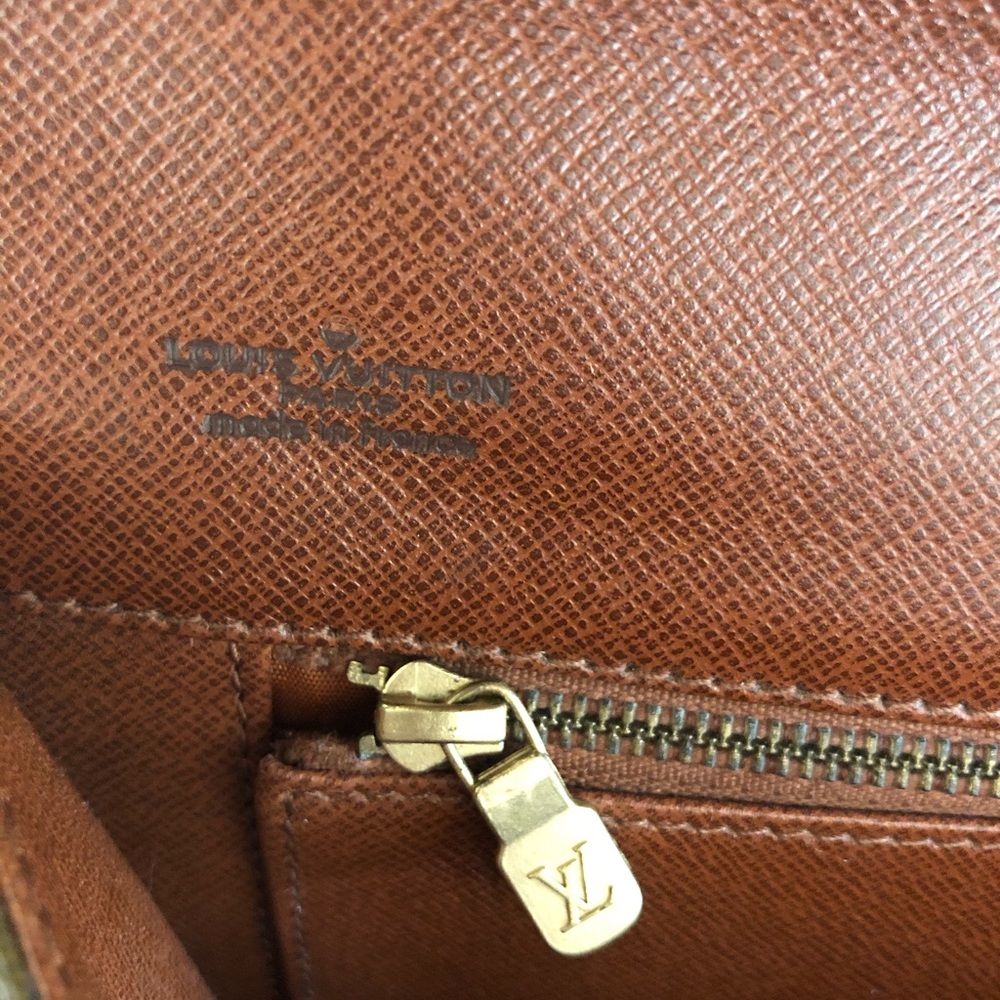 Louis Vuitton authentic monogram pochette clutch - Picture 6 of 8